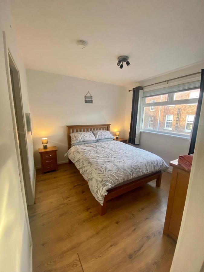 Central Lisburn Duplex Apartment Siren Stays Екстер'єр фото